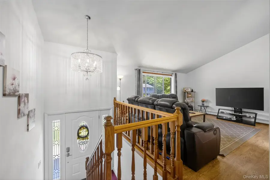 49 Raker Road, Poughkeepsie, NY 12603 - Image #2