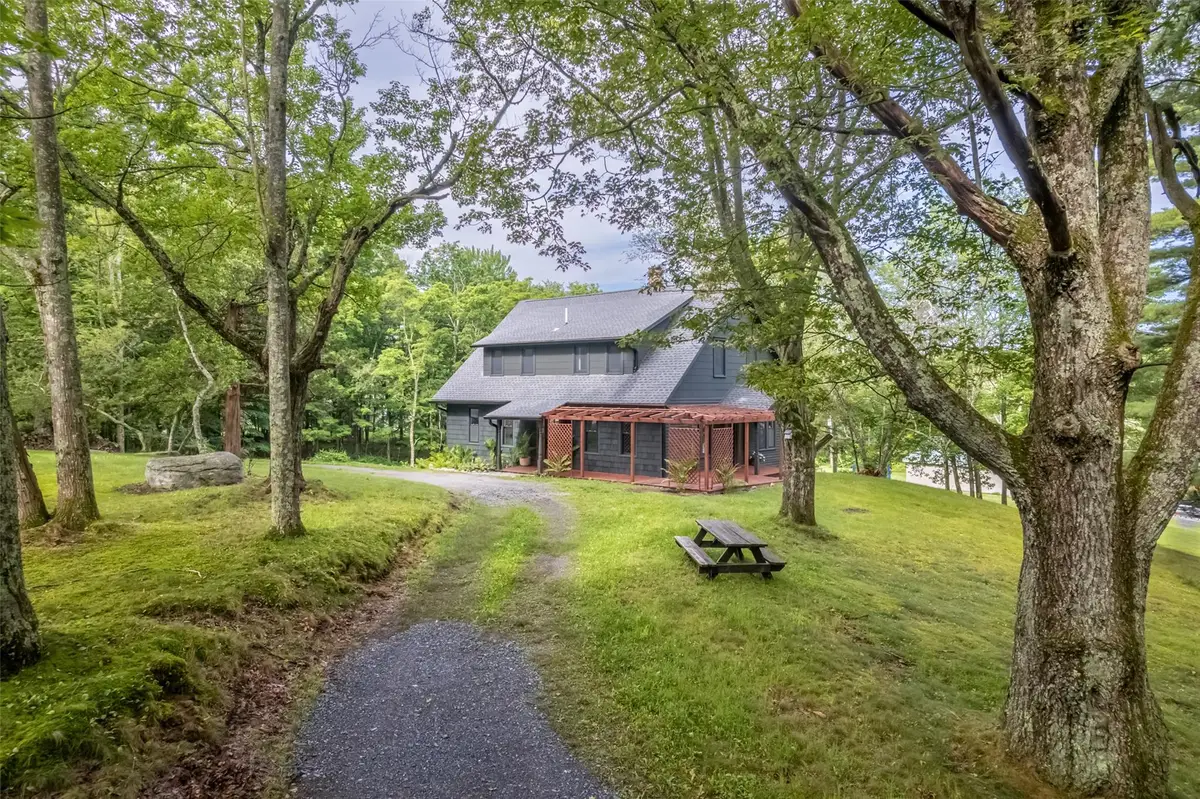 405 Vista Maria Road, Cragsmoor, NY 12420 - Image #1