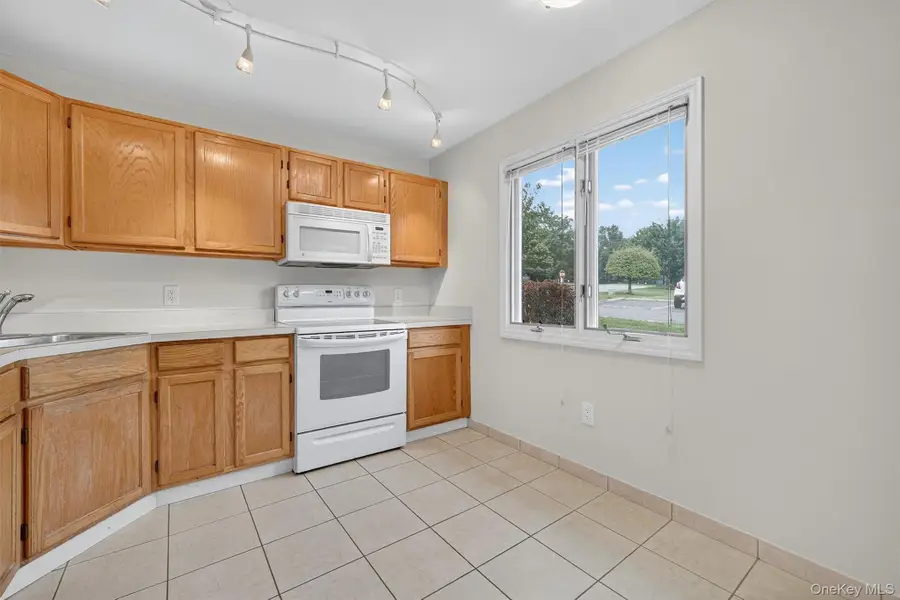 204 Stoneway Lane, Peekskill, NY 10566 - Image #3