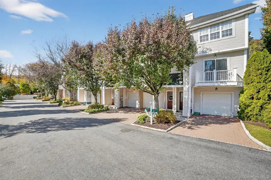 19 Lake Marie Lane, Bedford Hills, NY 10507 - Image #2