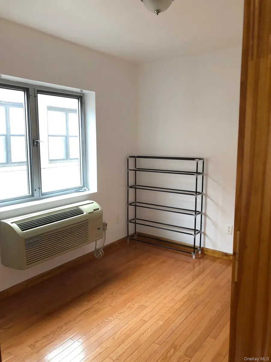 147-30 Barclay Avenue #3B, Flushing, NY 11355 - Image #3