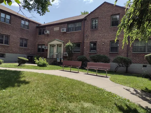 242-52 Horace Harding #2, Douglaston, NY 11362