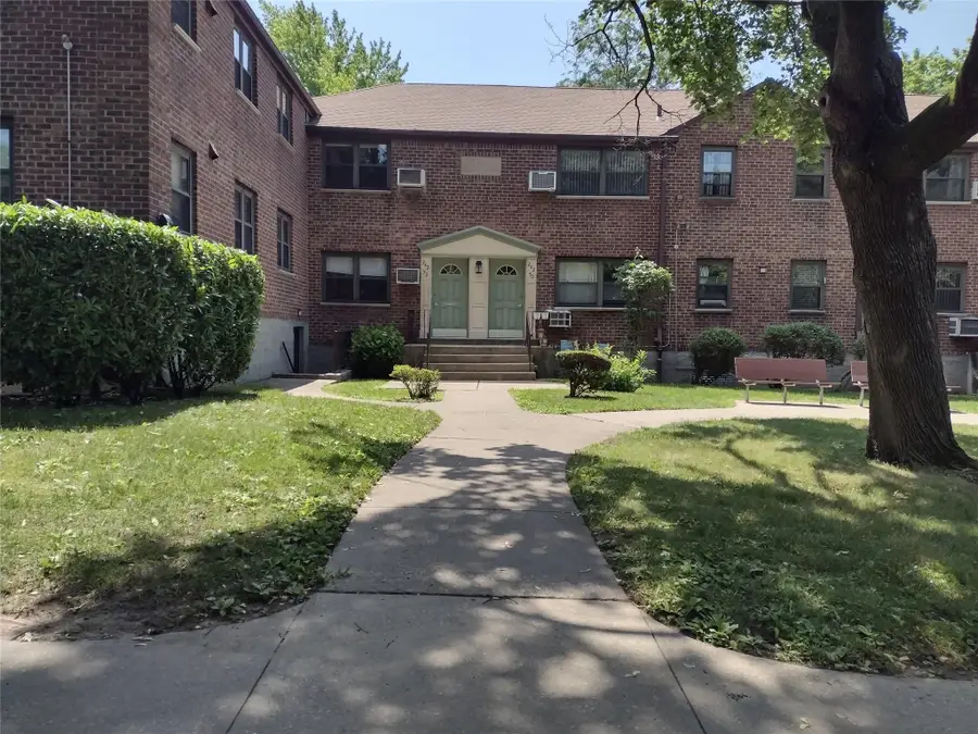 242-52 Horace Harding #2, Douglaston, NY 11362 - Image #2