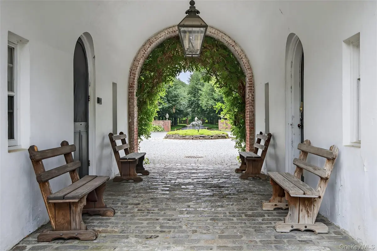 60 Piping Rock Road, Upper Brookville, NY 11545 - Image #1