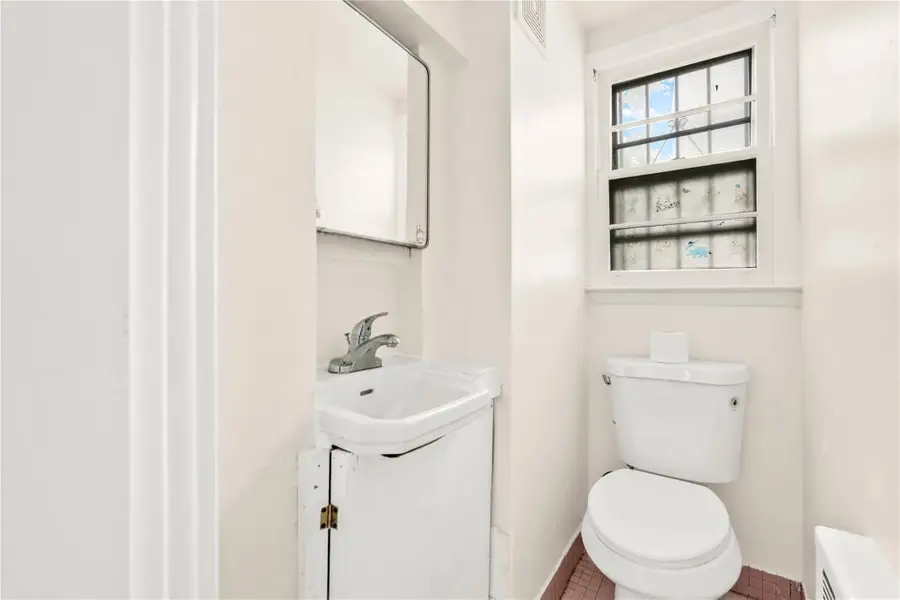 140-03 Poplar, Flushing, NY 11355 - Image #2