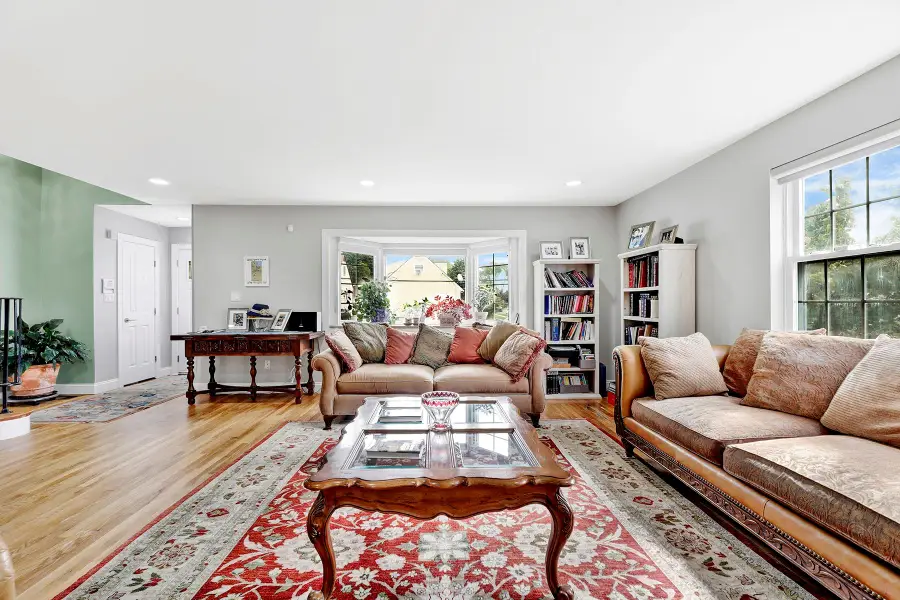 97 Burnham Avenue, Roslyn Heights, NY 11577 - Image #2