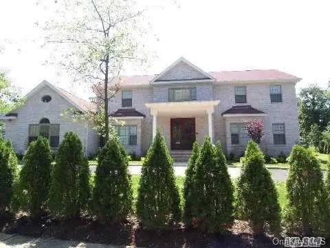 52 Snapdragon Lane, Roslyn Heights, NY 11577 - Image #2