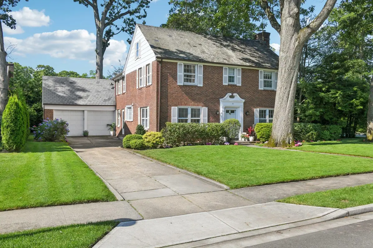 52 Canterbury Road, Rockville Centre, NY 11570 - Image #1