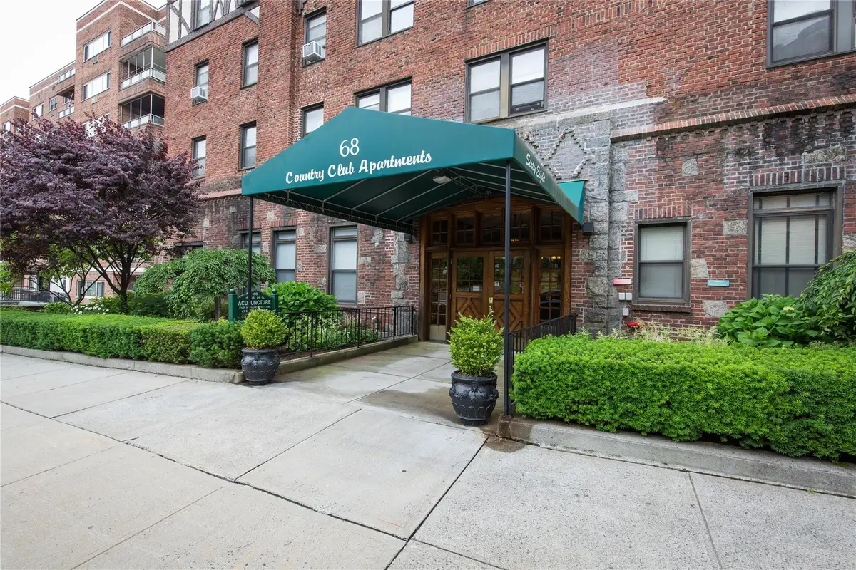 68 E Hartsdale Avenue #3K, Hartsdale, NY 10530 - Image #1