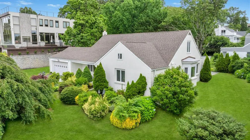 75 Greenleaf Hill, Great Neck, NY 11023 - Image #1