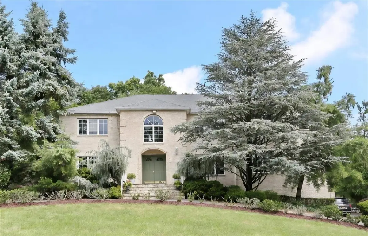 18 Mesa Place, Nanuet, NY 10954 - Image #1