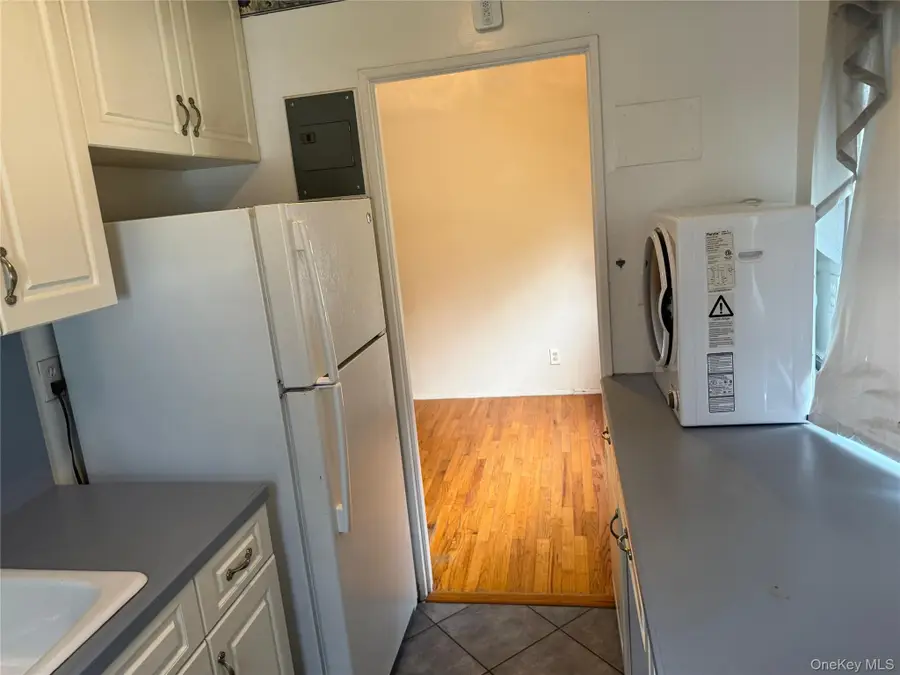 57-03 Marathon Parkway #250 (Lower), Little Neck, NY 11362 - Image #3