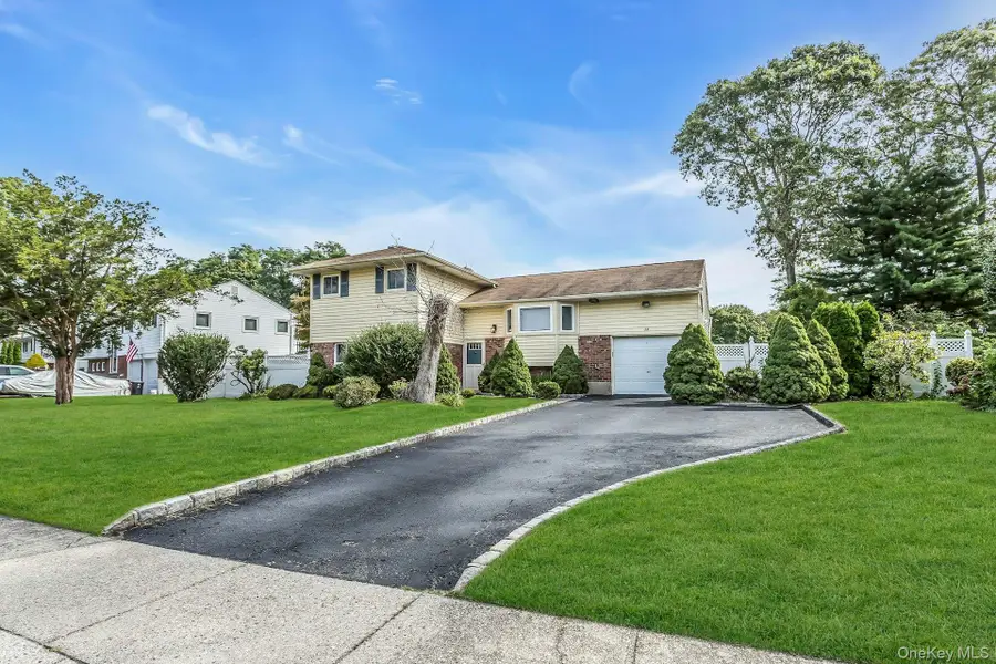 58 Sherbrooke Drive, Smithtown, NY 11787 - Image #2