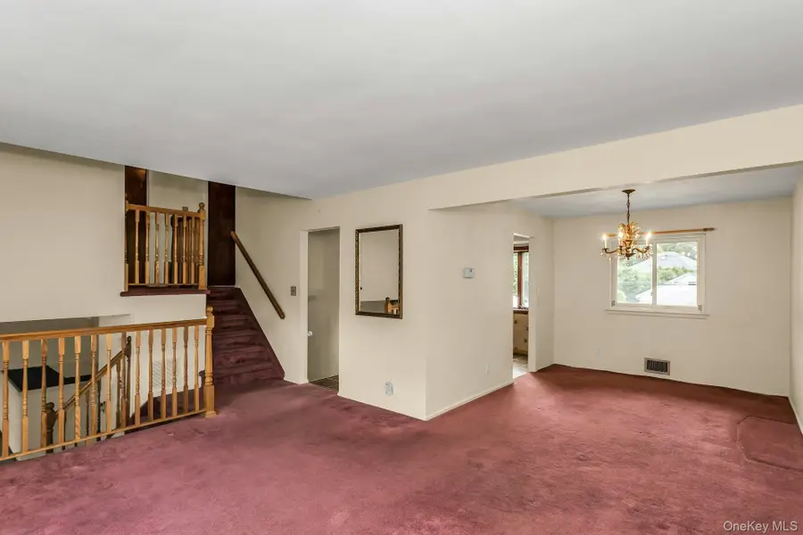 58 Sherbrooke Drive, Smithtown, NY 11787 - Image #3