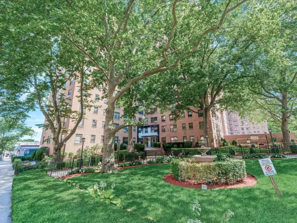 99-05 63rd Drive #7R, Rego Park, NY 11374