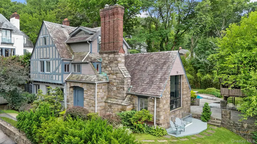 800 W 231st Street, Bronx, NY 10463 - Image #2