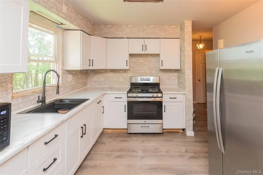 17 Hillside Place, South Fallsburg, NY 12779 - Image #3