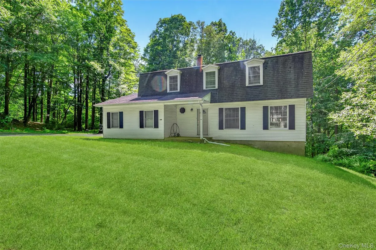 300 Estrada Road, Central Valley, NY 10917 - Image #1