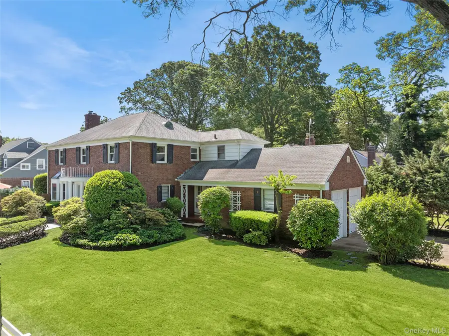 107 California Avenue, Freeport, NY 11520 - Image #3