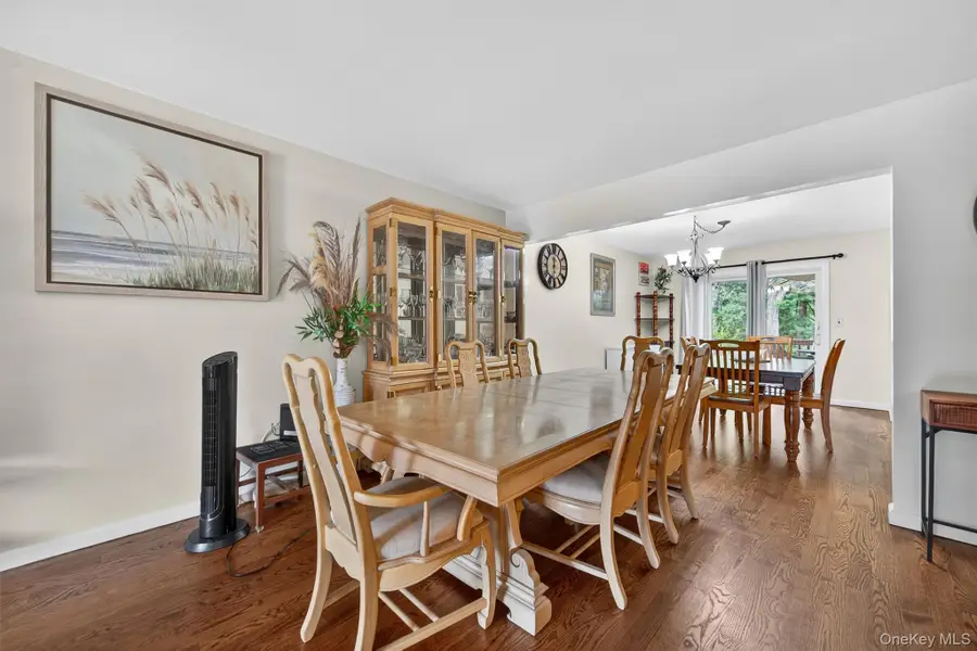 418 Pawnee Court, Suffern, NY 10901 - Image #3