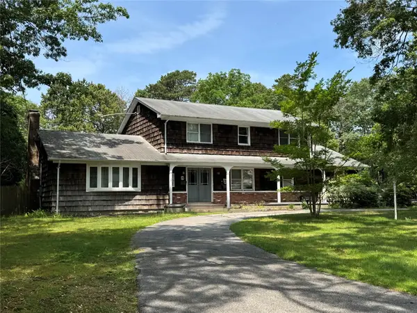 75 Topping Drive, Riverhead, NY 11901