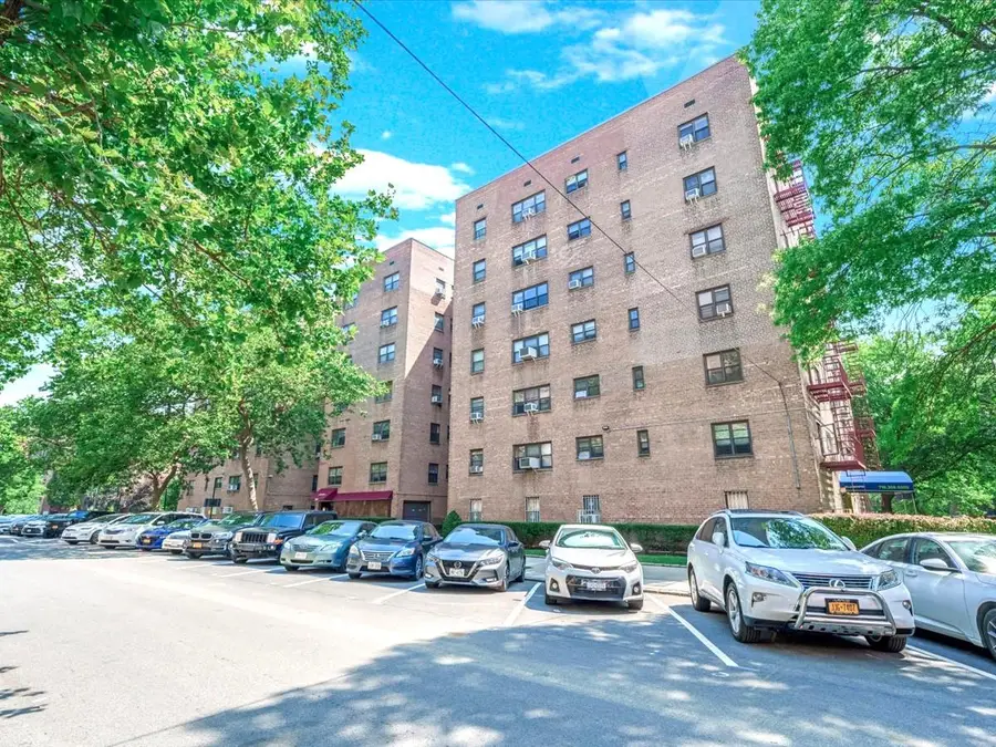29-49 137th Street #6G, Flushing, NY 11354 - Image #3