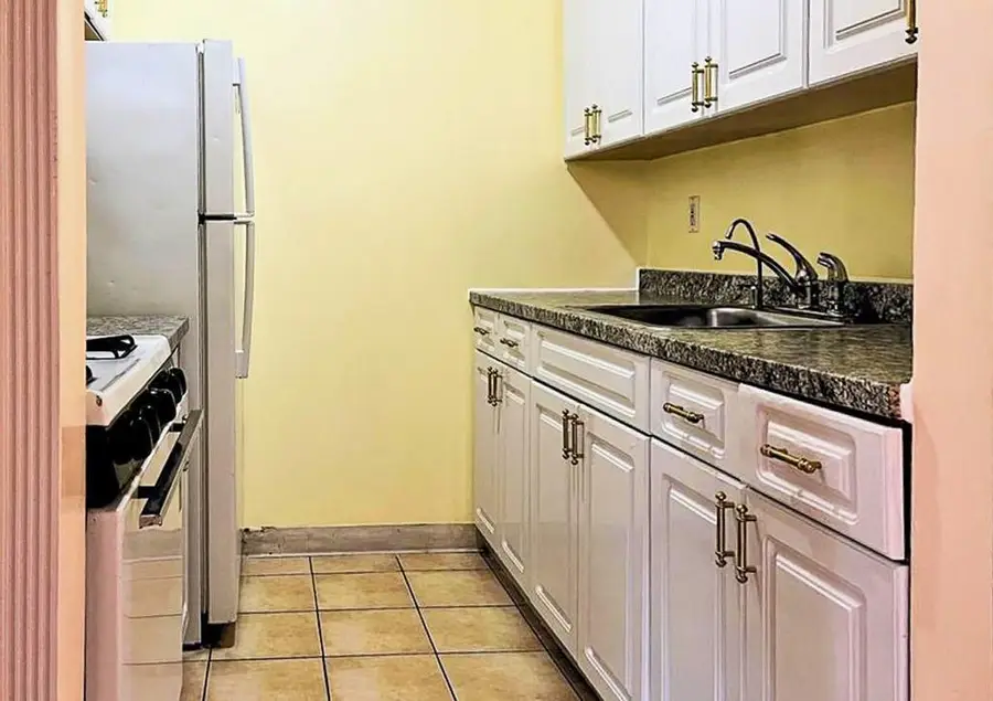 1377 Teller Avenue, Bronx, NY 10456 - Image #3