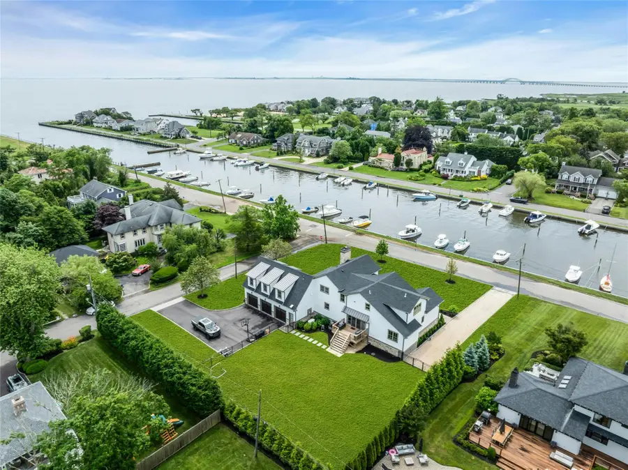 52 Concourse E, Brightwaters, NY 11718 - Image #3