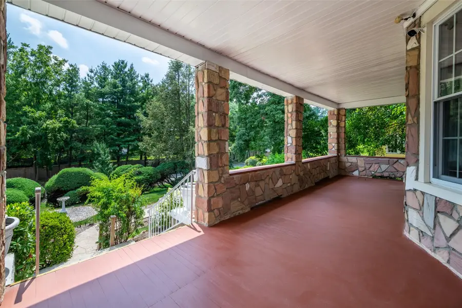 29 Brookdale Avenue, New Rochelle, NY 10801 - Image #2