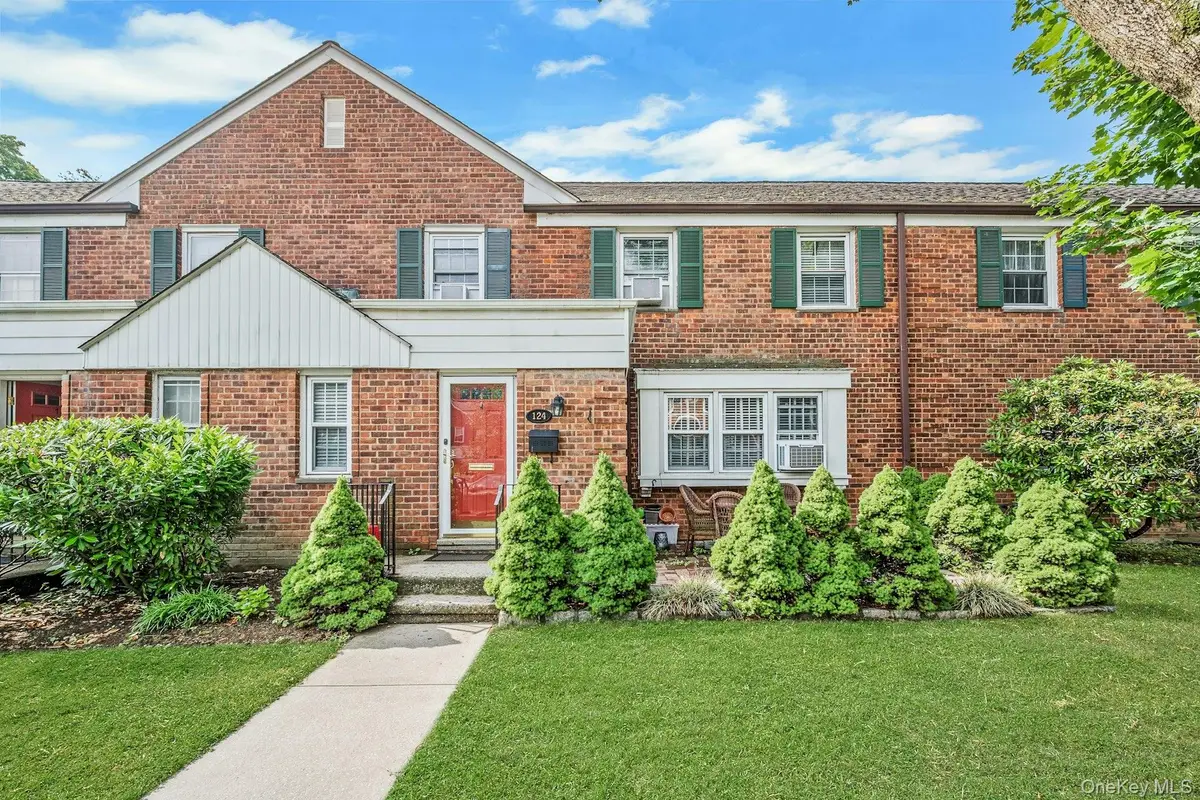 124 Robins #124, New Rochelle, NY 10801 - Image #1