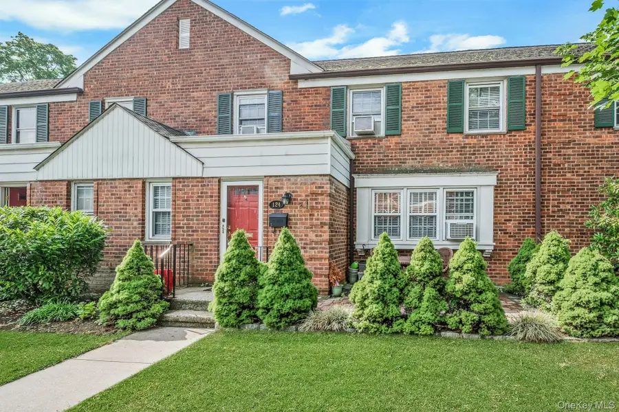 124 Robins #124, New Rochelle, NY 10801 - Image #2