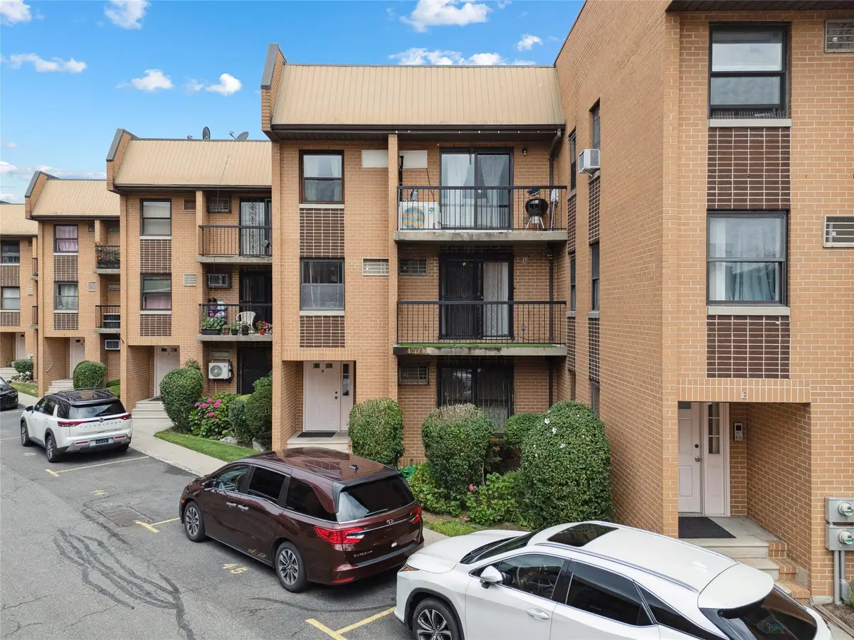 75-22 Parsons Boulevard #D2, Fresh Meadows, NY 11366 - Image #1