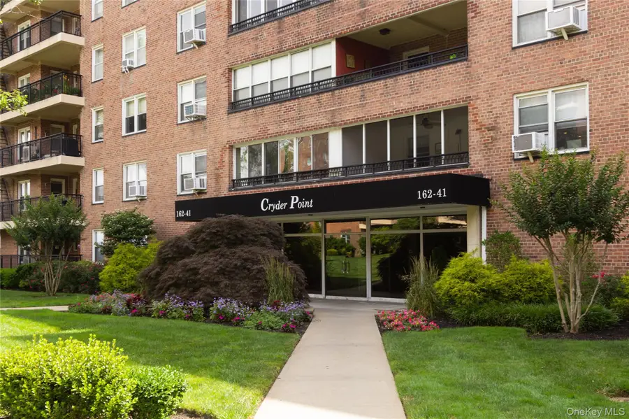 162-41 Powells Cove Boulevard #4K, Beechhurst, NY 11357 - Image #3