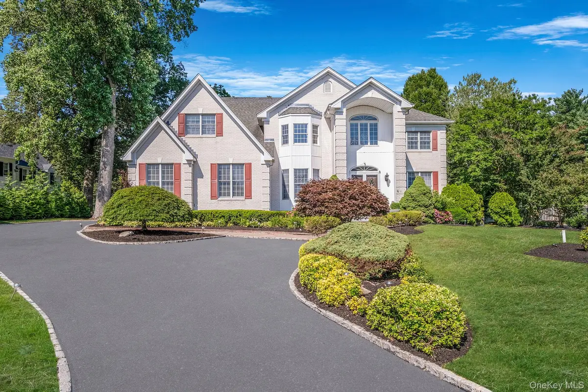 3 Kohlsaat Court, Smithtown, NY 11787 - Image #1