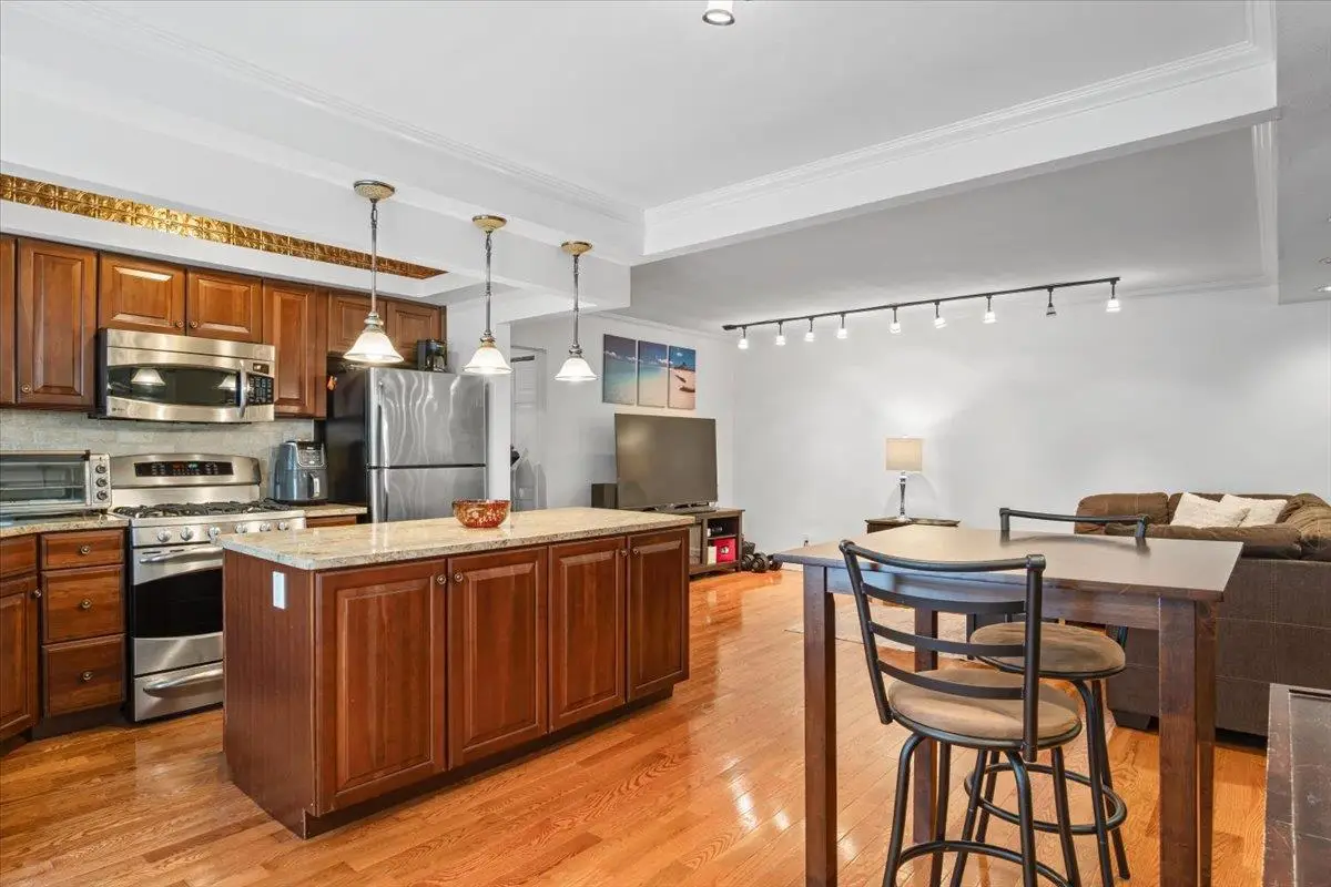 81 Edwards Street #T, Roslyn Heights, NY 11577 - Image #1