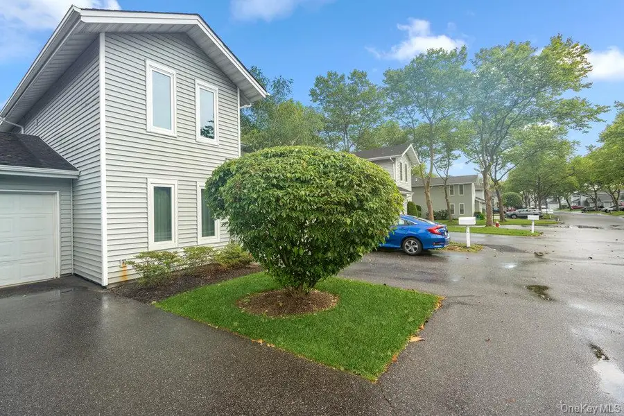 914 Fenway Road, Saint James, NY 11780 - Image #3