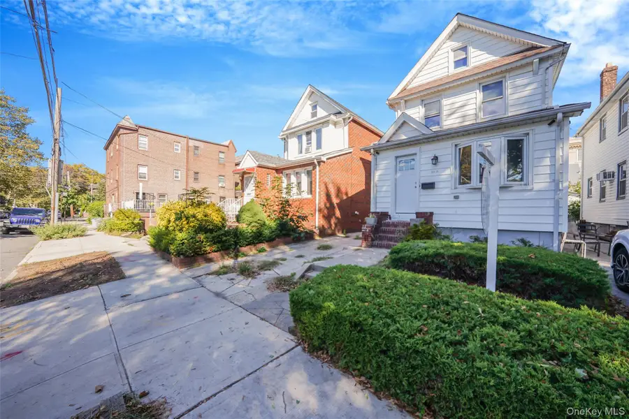 6915 Loubet, Forest Hills, NY 11375 - Image #2