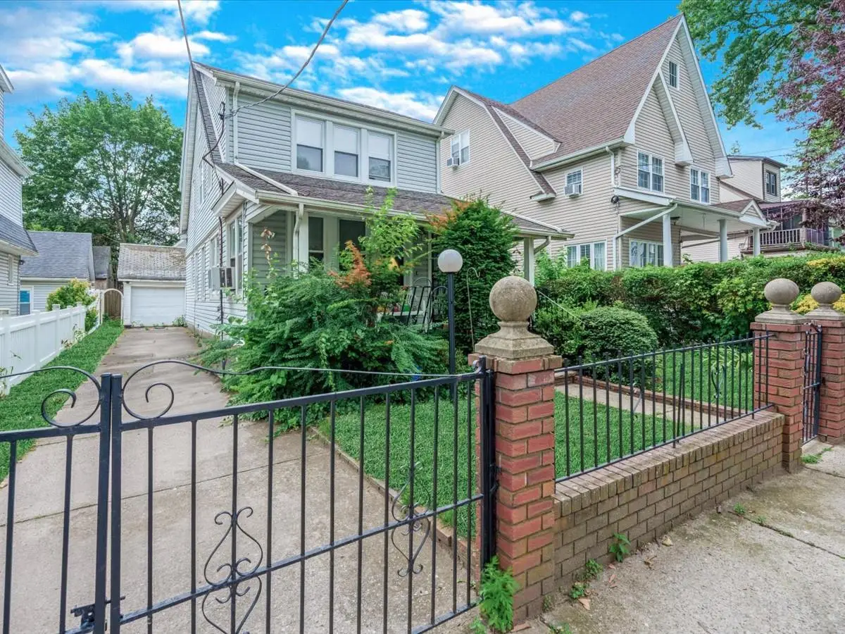 11554 174 Street, Jamaica, NY 11434 - Image #1