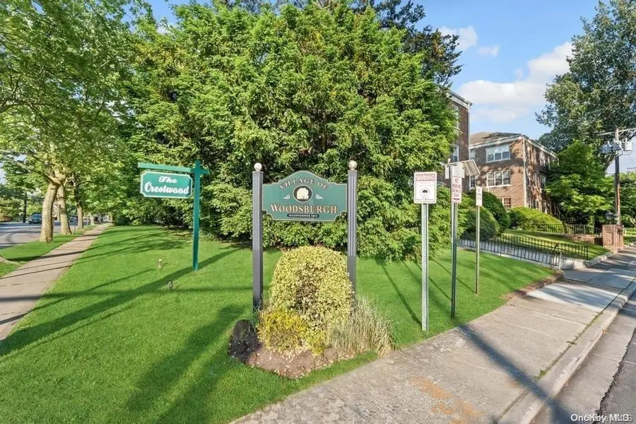 1 Meadow Drive #3D, Woodmere, NY 11598 - Image #2