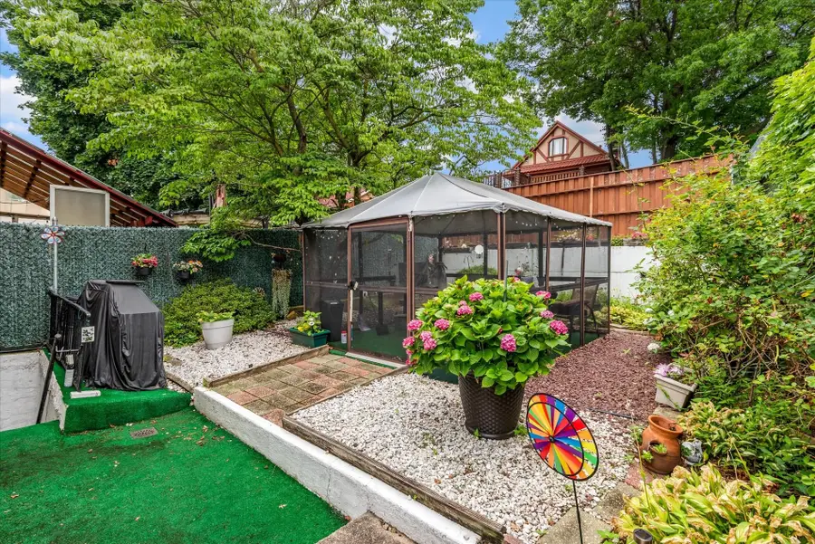 60-23 60th Road, Maspeth, NY 11378 - Image #3