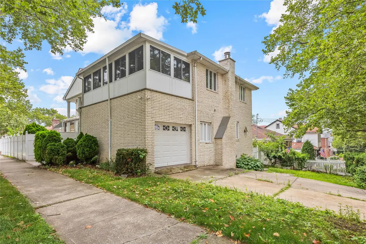 154-70 11th Avenue, Beechhurst, NY 11357 - Image #1