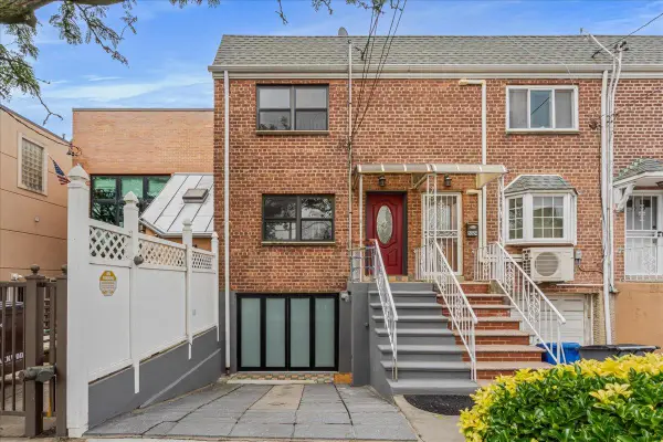 53-26 61st Street, Maspeth, NY 11378