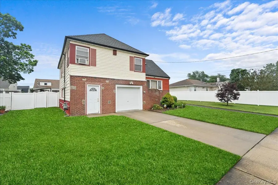 159 Branch Avenue, Freeport, NY 11520 - Image #2