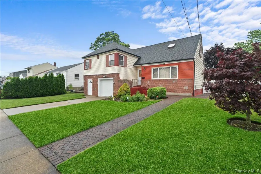 159 Branch Avenue, Freeport, NY 11520 - Image #3