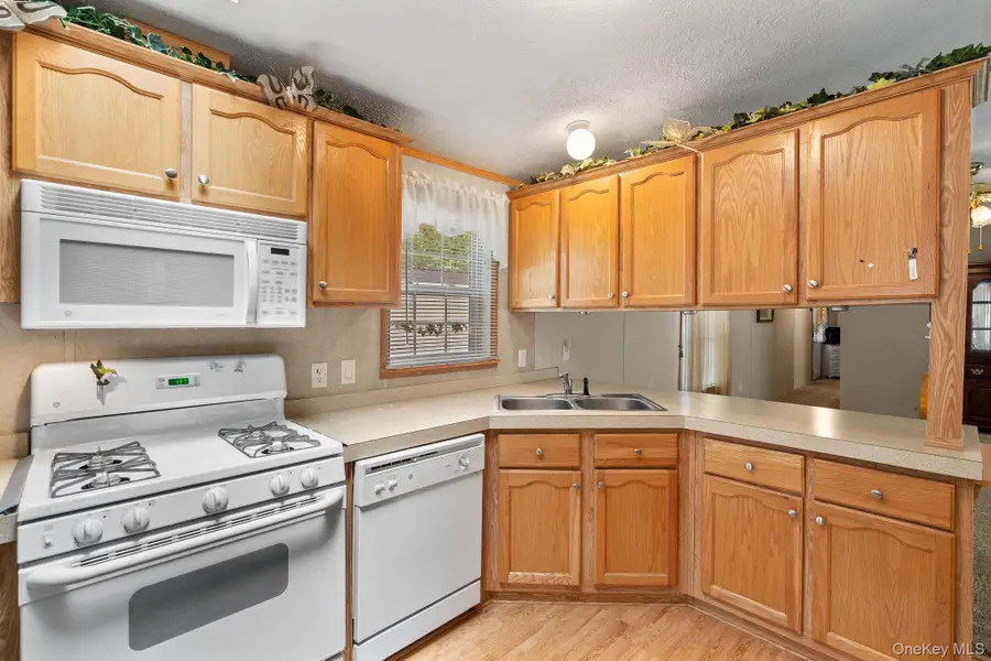 22 Shelley Lane, Wurtsboro, NY 12790 - Image #2