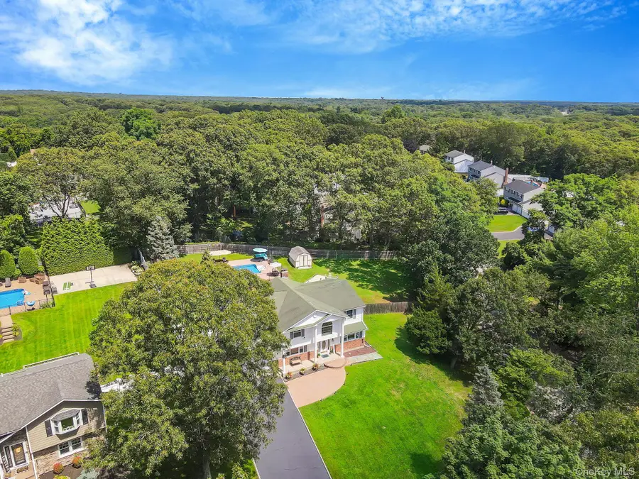 11 Dillmont Drive, Smithtown, NY 11787 - Image #3