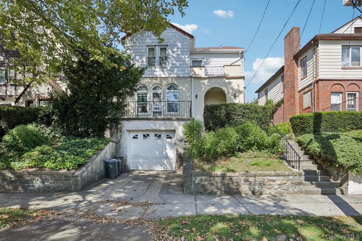 184 Hillcrest Road, Mount Vernon, NY 10552 - Image #1