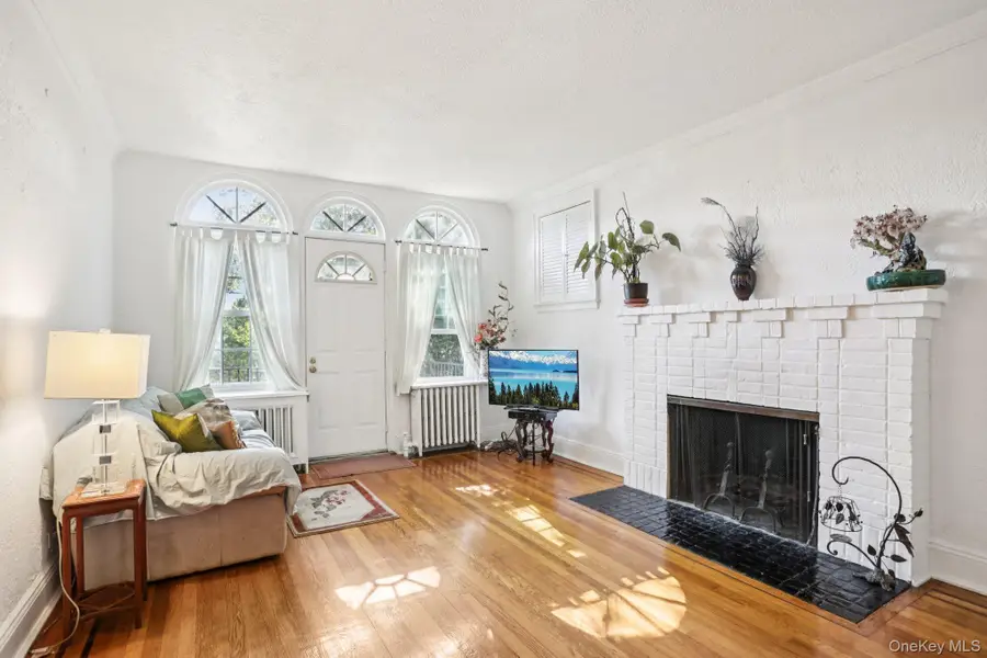 184 Hillcrest Road, Mount Vernon, NY 10552 - Image #3