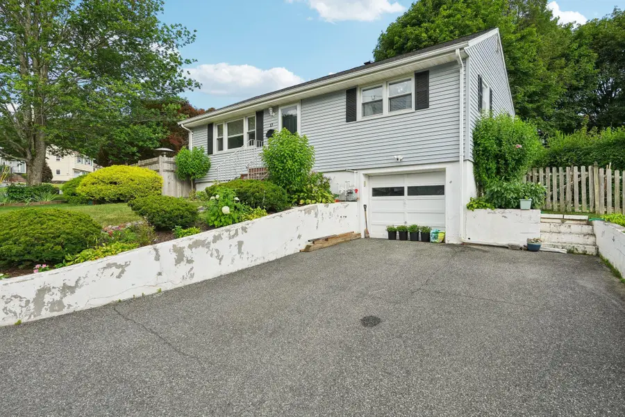 17 Maplewood Boulevard, Suffern, NY 10901 - Image #3