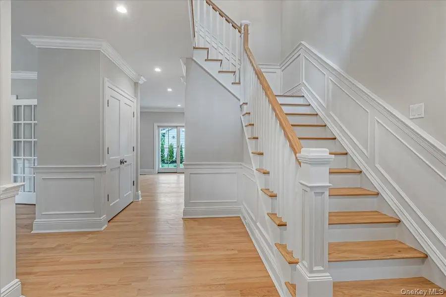 7 Yale Street, Garden City, NY 11530 - Image #3